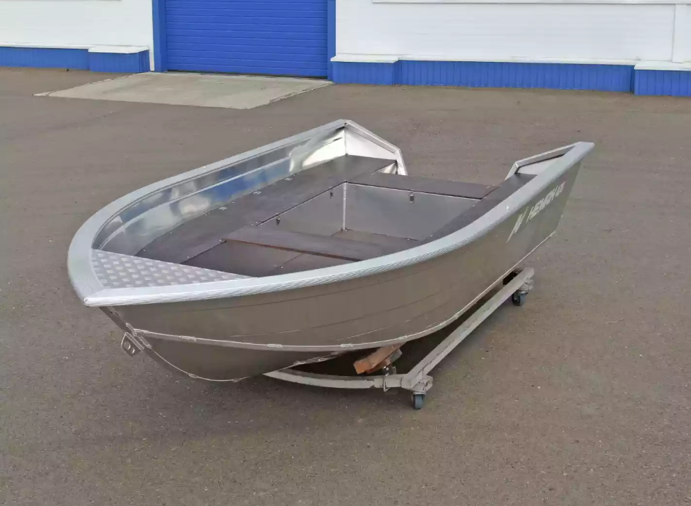 Алюминиевая лодка  Неман-420 в Брянске