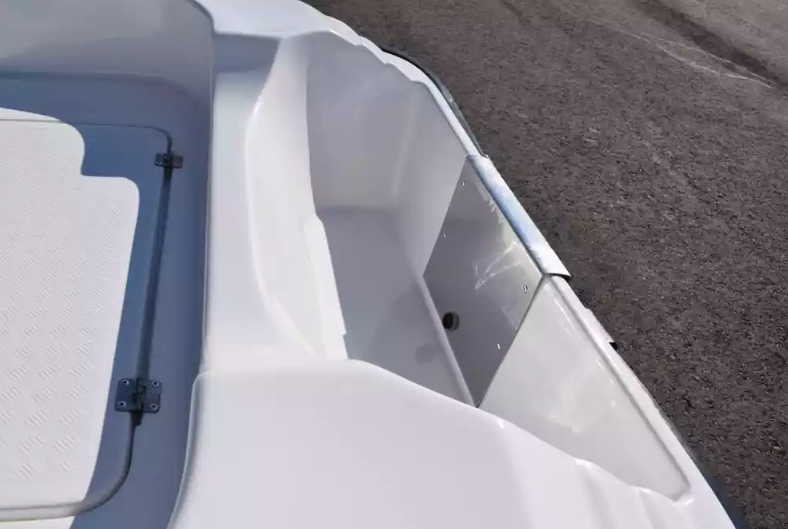 Стеклопластиковая лодка Пингвин (тримаран) в Брянске