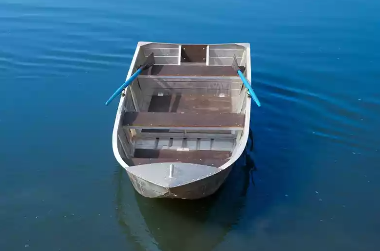 Алюминиевая лодка Вятка-Профи 32 в Брянске