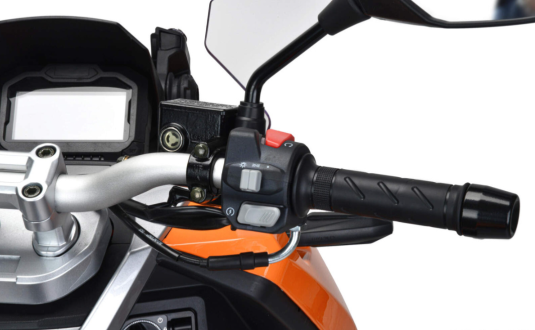 Скутер MOTOLAND (МОТОЛЕНД) T-MAX 150 в Брянске