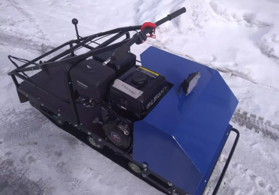 Мотобуксировщик AhtaR ЗИМА с реверсом (задний ход) в Брянске