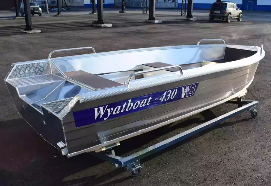 Алюминиевая лодка  Wyatboat-430 Р в Брянске
