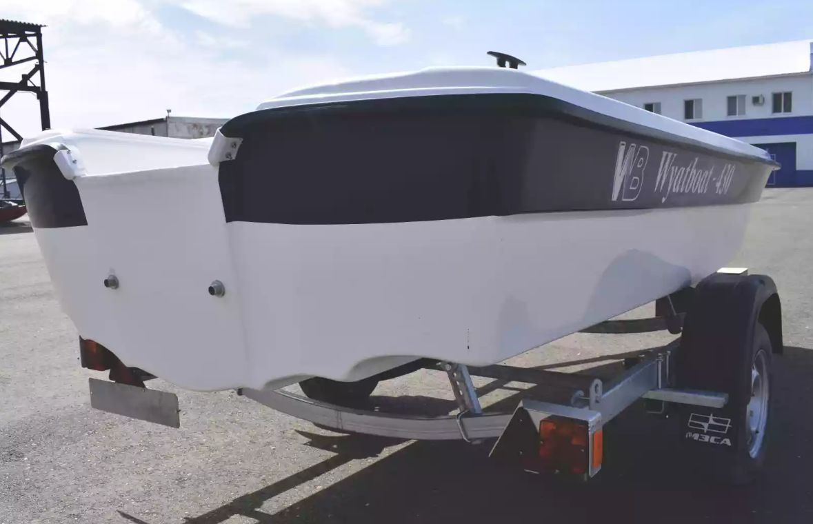 Стеклопластиковая лодка Wyatboat 430 тримаран в Брянске