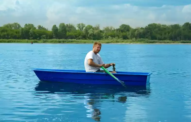 Стеклопластиковая лодка Малютка в Брянске