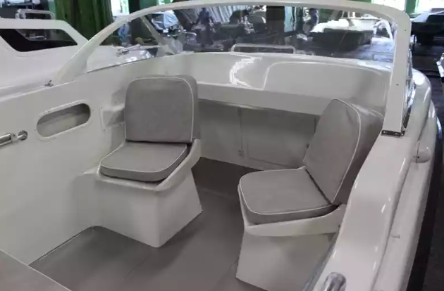 Стеклопластиковый катер Neman-500 Р в Брянске Стеклопластиковый катер Neman-500 Р в Брянске