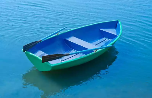 Стеклопластиковая лодка Дельфин в Брянске