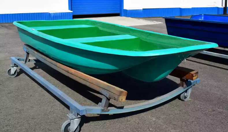 Стеклопластиковая лодка Старт (тримаран) в Брянске