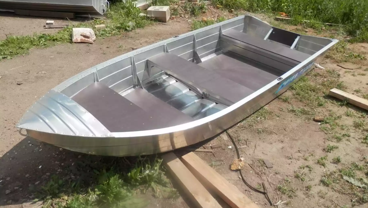 Алюминиевая лодка Вятка-Профи 32 в Брянске