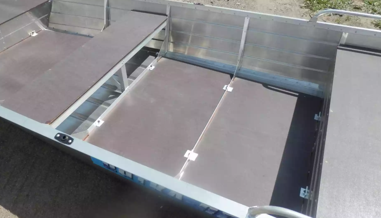 Алюминиевая лодка Вятка-Профи 32 в Брянске