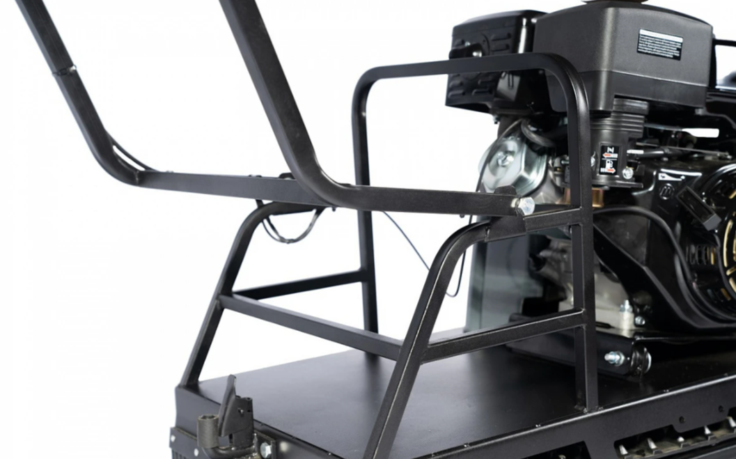 Мотобуксировщик БУРЛАК-M2 LFK 20 л.с. э/с Промысловик в Брянске