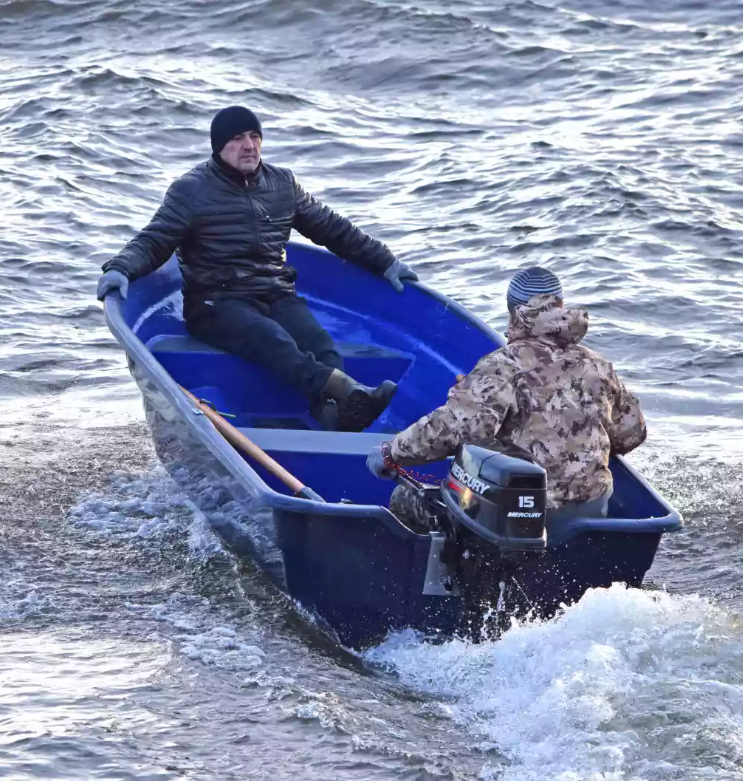 Стеклопластиковая лодка Neman-340 (тримаран) в Брянске