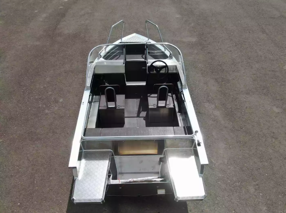 Алюминиевая лодка  Неман-400 DCM NEW в Брянске