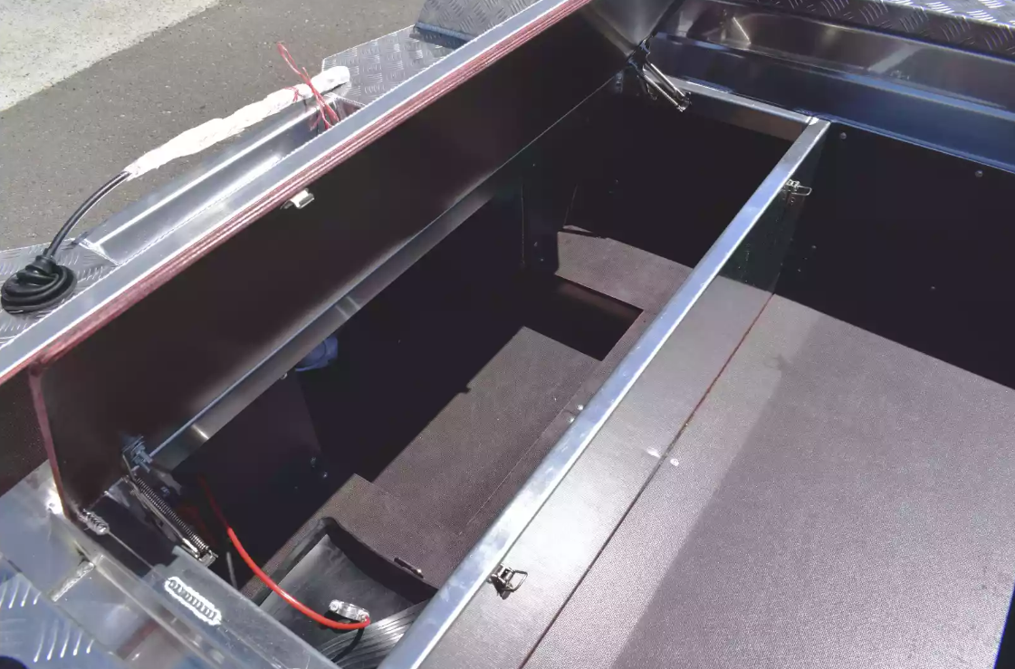 Алюминиевая лодка Wyatboat-390 DCM в Брянске