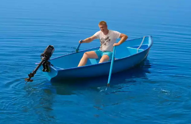 Стеклопластиковая лодка Омуль в Брянске