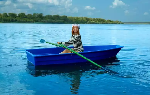 Стеклопластиковая лодка Малютка в Брянске