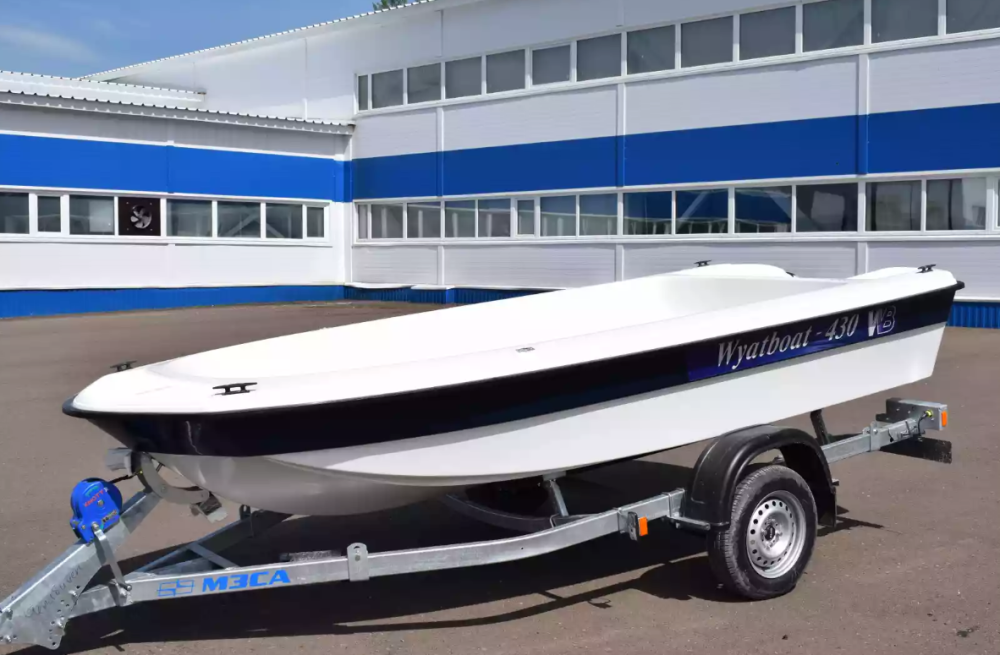 Стеклопластиковая лодка Wyatboat 430 тримаран в Брянске