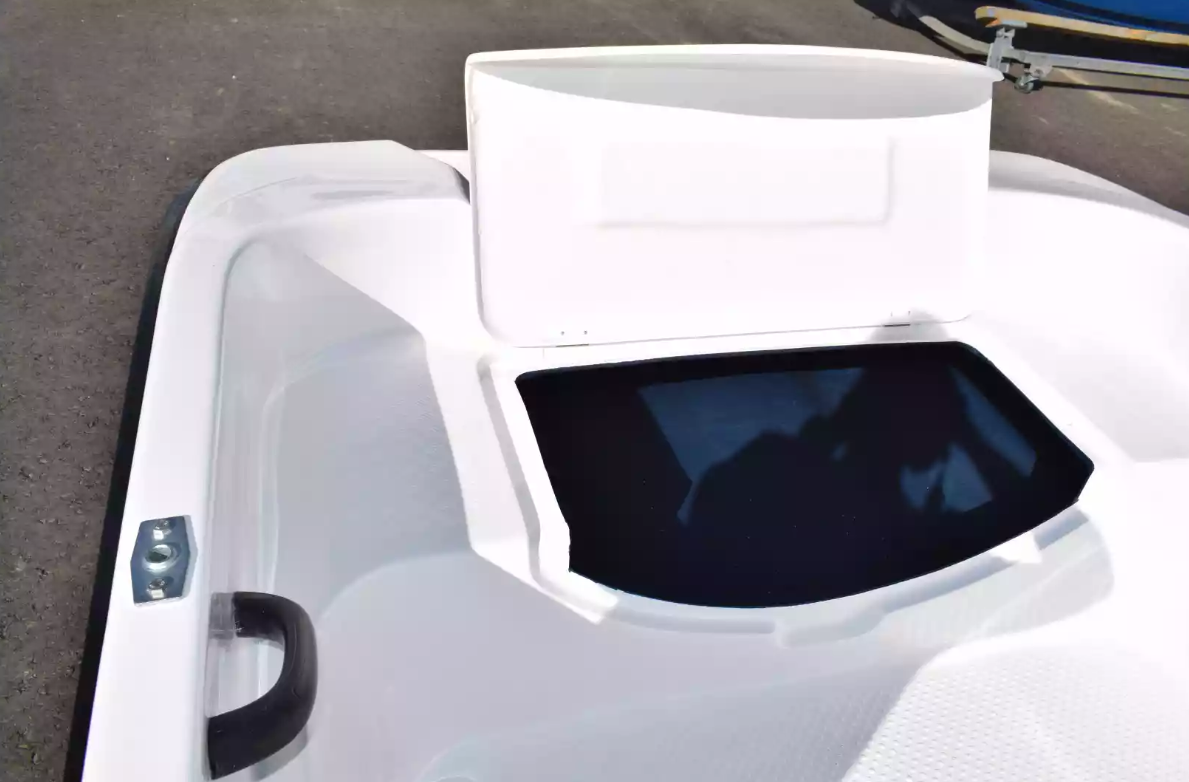 Стеклопластиковая лодка Пингвин (тримаран) в Брянске