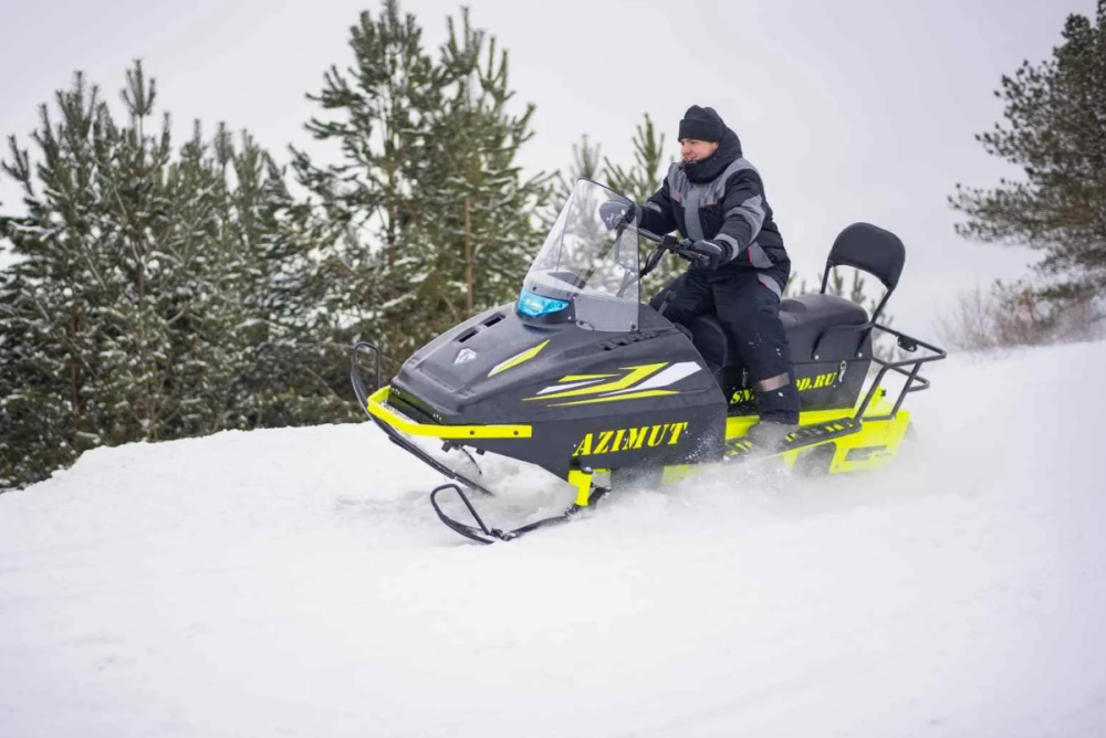 Миниснегоход Бурлак Азимут 24 л.с. , эл.запуск, реверс, тормоз гидравл, капот черный в Брянске Миниснегоход Бурлак Азимут 24 л.с. , эл.запуск, реверс, тормоз гидравл, капот черный в Брянске