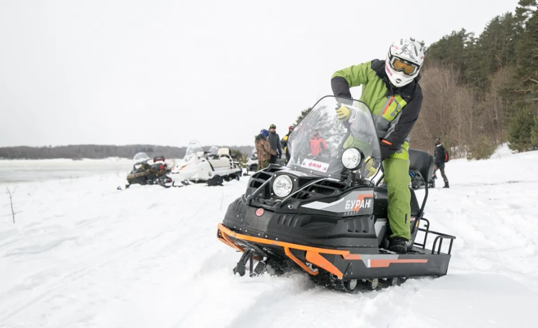 Снегоход РМ БУРАН ЛИДЕР АДЕ в Брянске Снегоход РМ БУРАН ЛИДЕР АДЕ в Брянске