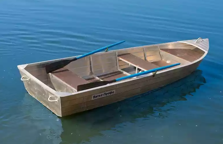 Алюминиевая лодка Вятка-Профи 32 в Брянске