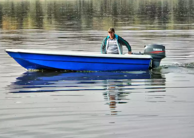 Стеклопластиковая лодка Wyatboat 430 тримаран в Брянске