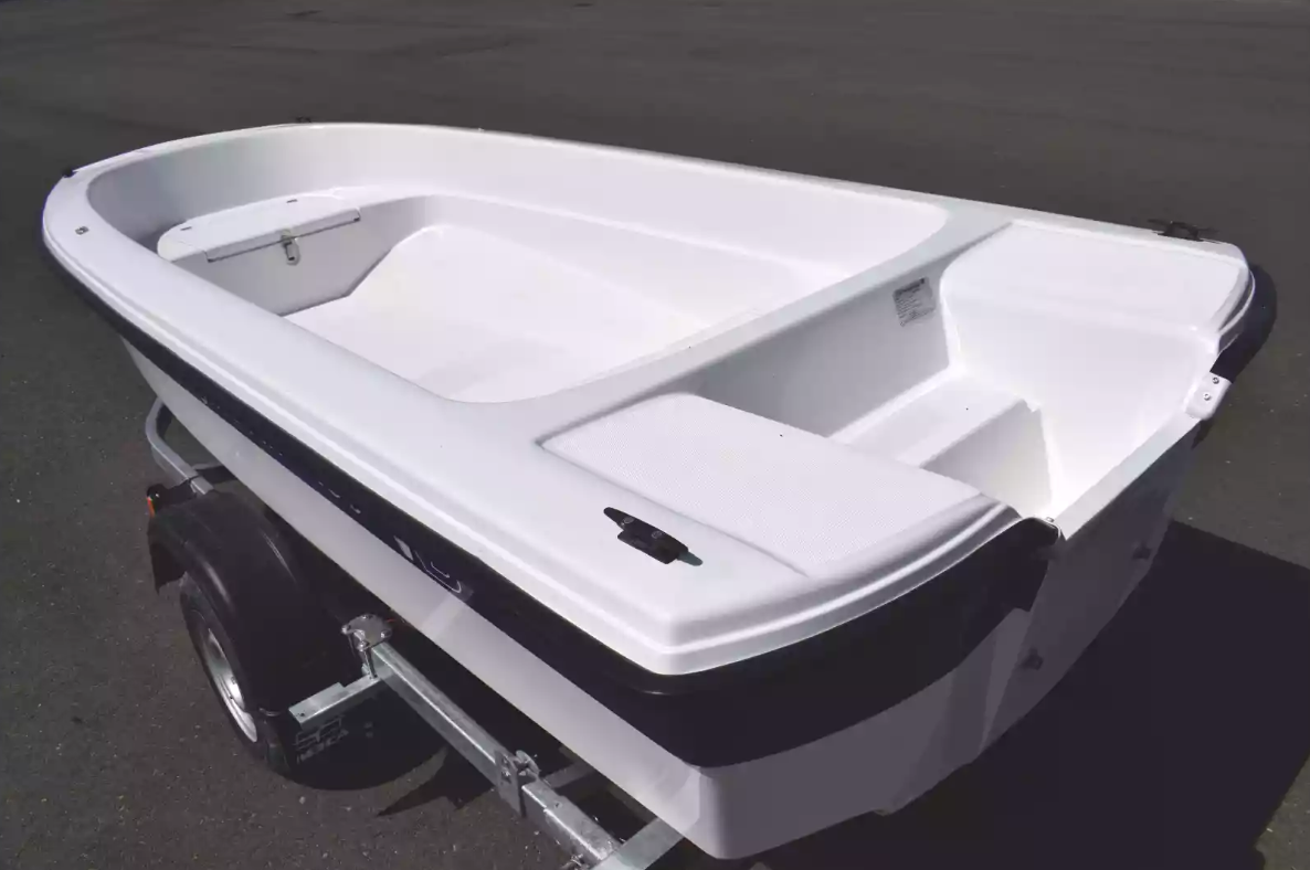 Стеклопластиковая лодка Wyatboat 430 тримаран в Брянске