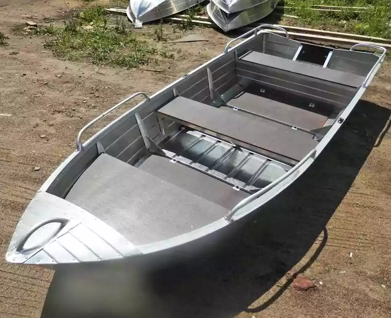 Алюминиевая лодка Вятка-Профи 37 в Брянске
