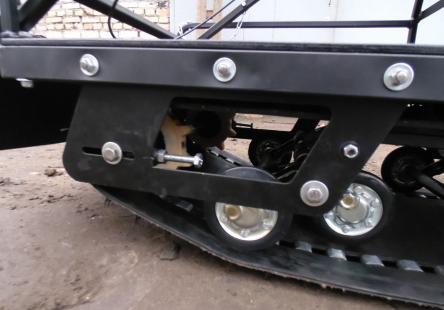 Мотобуксировщик AhtaR Зима 15 л/с с вариатором в Брянске