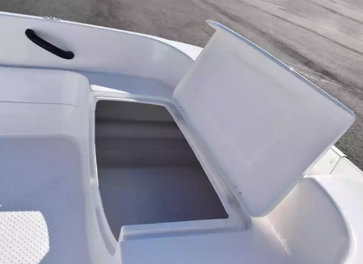 Стеклопластиковая лодка Пингвин (тримаран) в Брянске