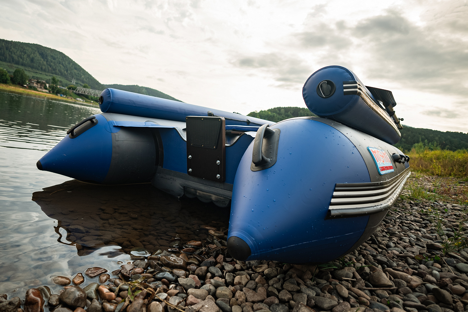 Лодка MISHIMO RIVER FJET PRO 410  под водомет в Брянске