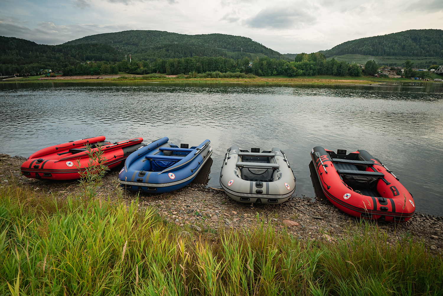 Лодка MISHIMO RIVER FJET PRO 410  под водомет в Брянске